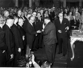Wolfgang Pauli receiving the Carlo Matteucci gold medal during the celebration for Amedeo Avogadro