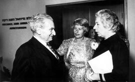 Franca Pauli at the inauguration of Wolfgang Pauli's bust