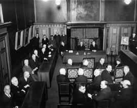 Award of the Lorentz medal to Wolfgang Pauli