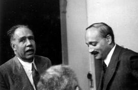 Niels Bohr and Mr Franck