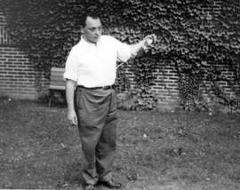 Wolfgang Pauli with broken arm